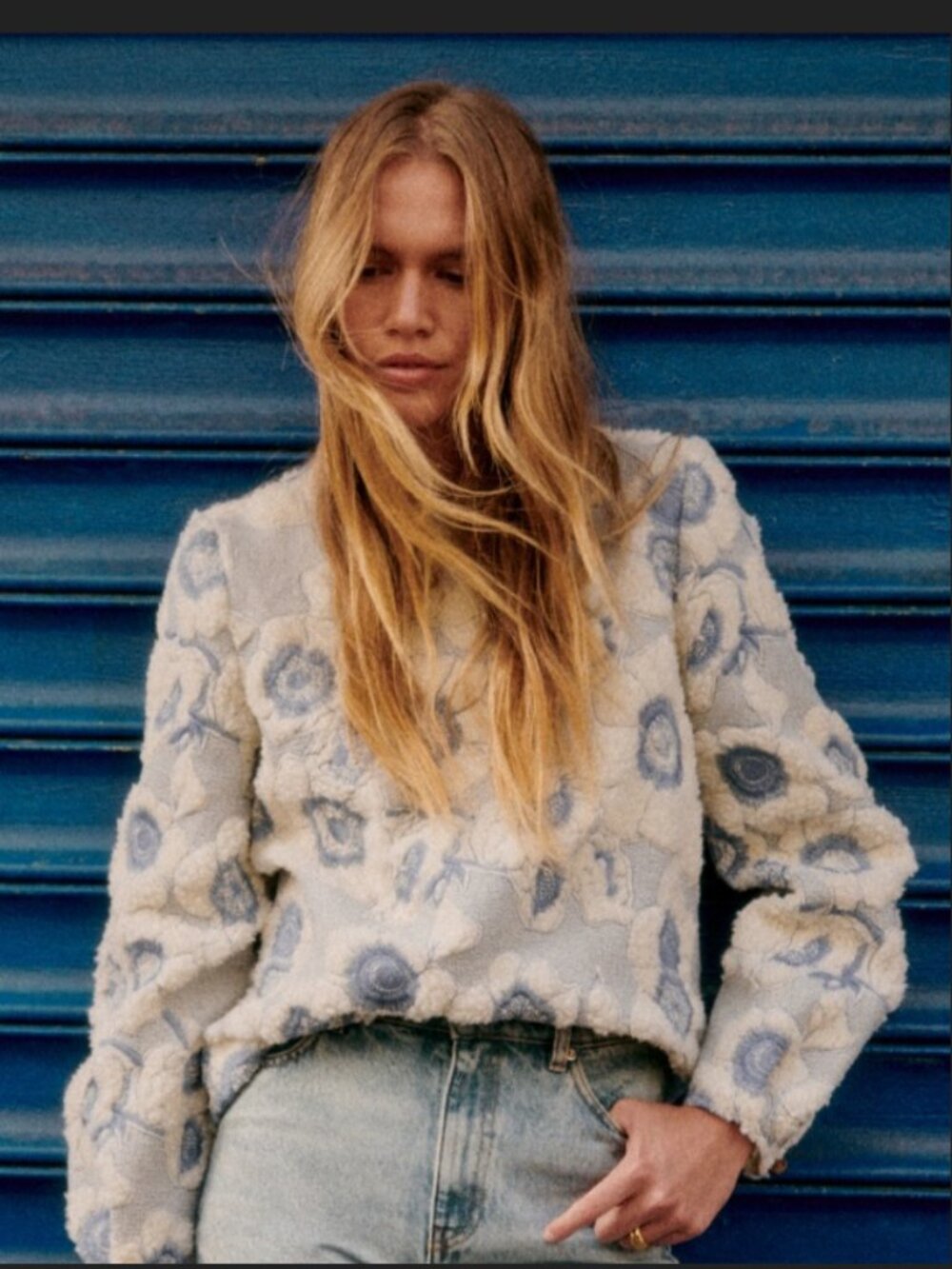 Sezane Harlem Sweatshirt Sweater - Vintage Blue / Ecru Floral Pullover